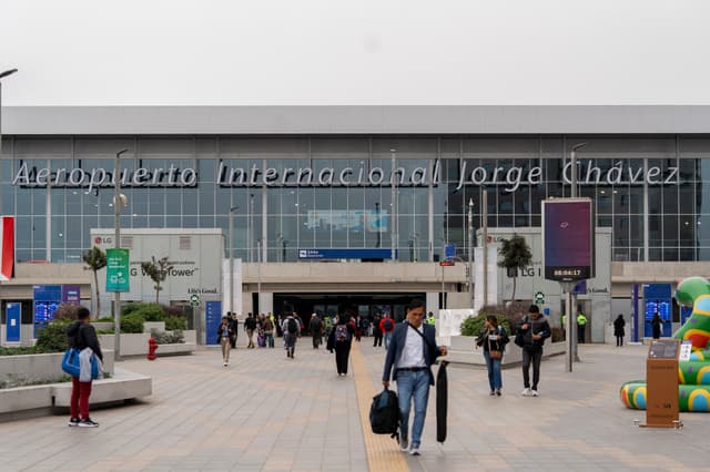 CCL advierte que eventual recorte de fondos pondría en riesgo acceso al nuevo Jorge Chávez